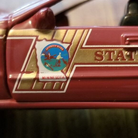 Minnesota State Police Road Champs die cast police car 1:43 scale - Picture 3 of 11